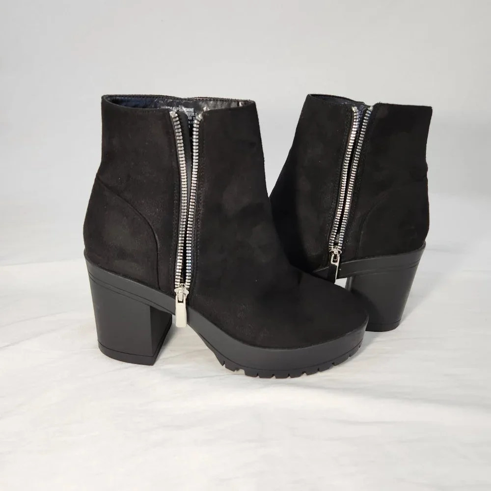 FRENCH CONNECTION Black Jasmine Lug Sole Vegan Side Zip Booties Size 8 LIKE NEW! - Picture 8 of 16
